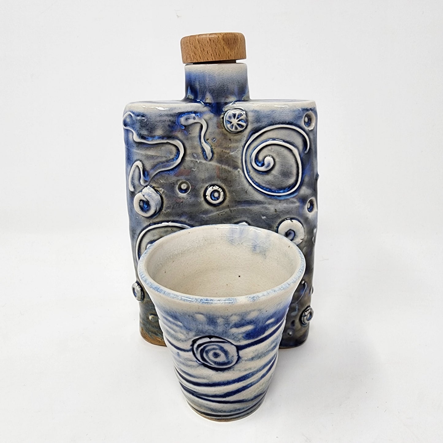 Ocean Style Textured Flask with Shot Glass