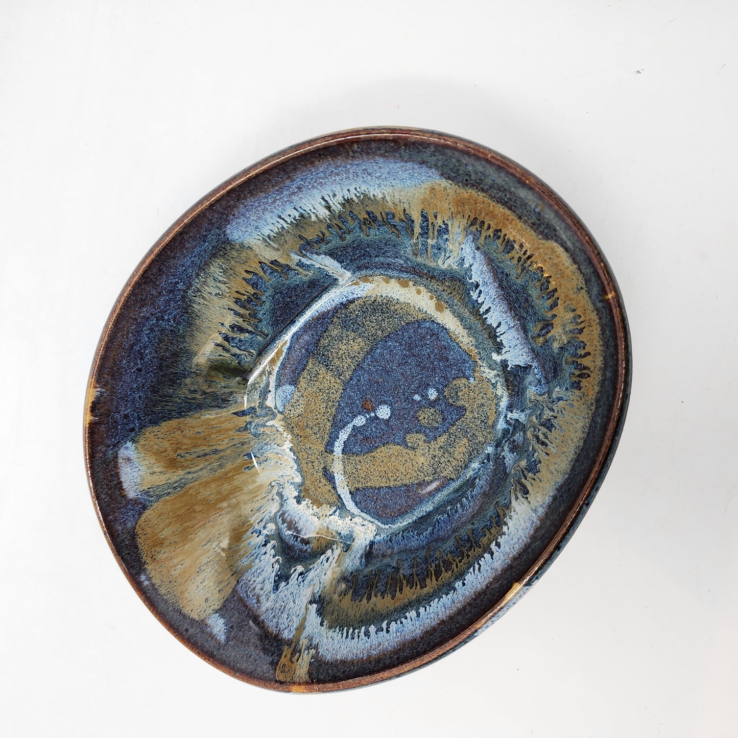 Waterfall Collection Saddle Bowl