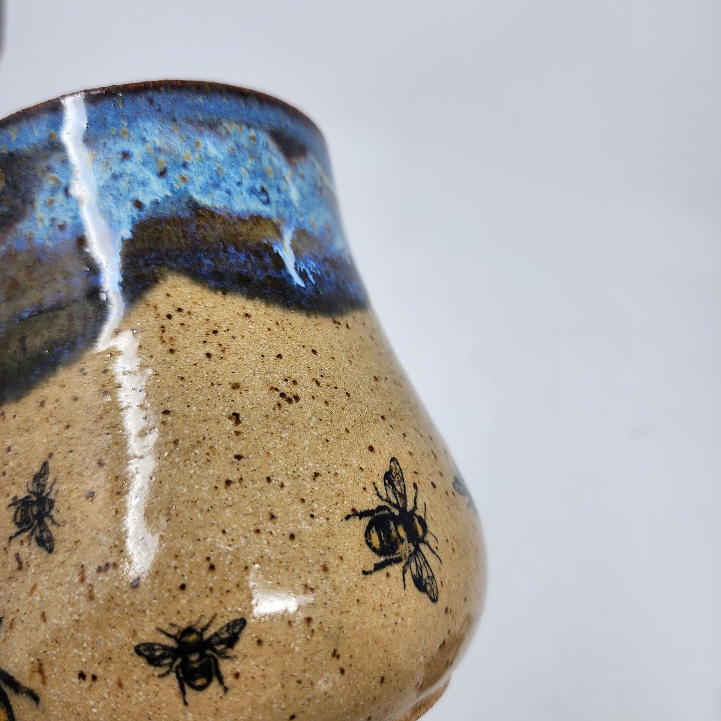 Bee Mug 2