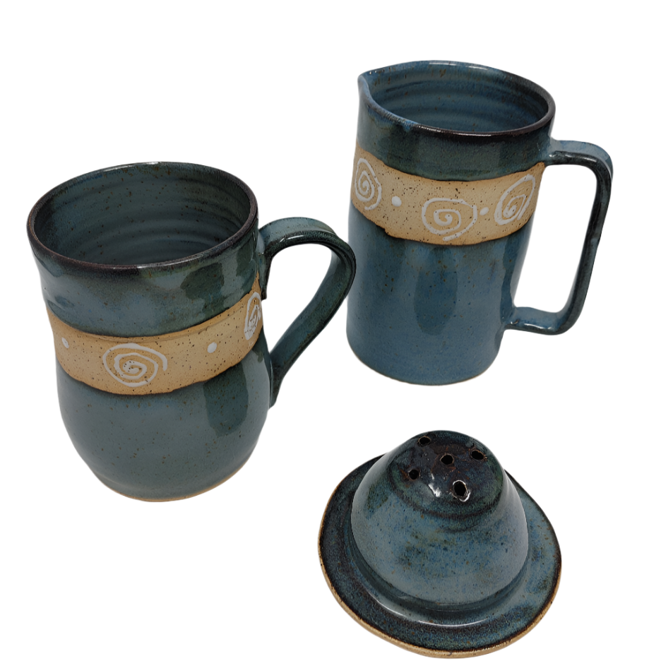 Coffee/ Tea Carafe And Tea Strainer