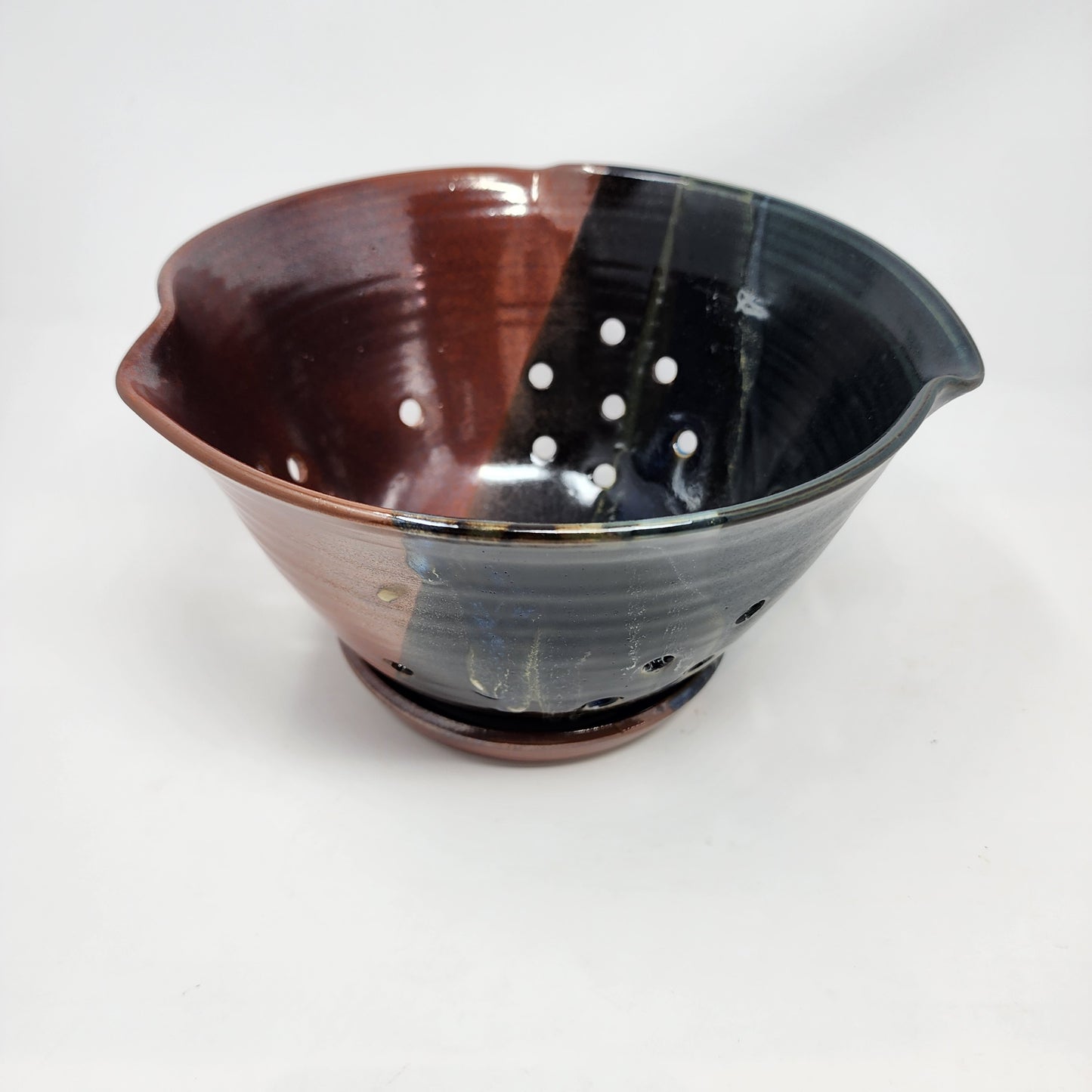 Red and Navy Berry Bowl with Gold Accents