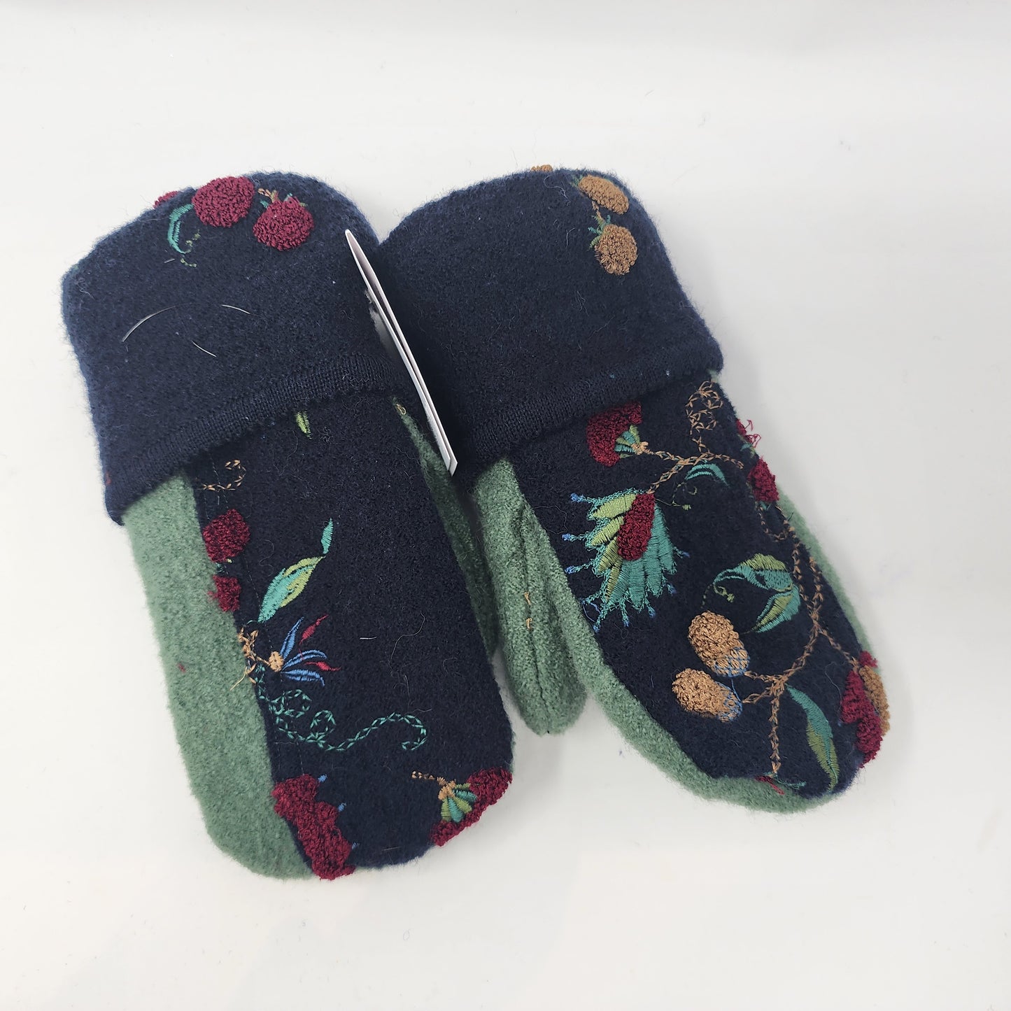 Small Berry Botanical Mittens