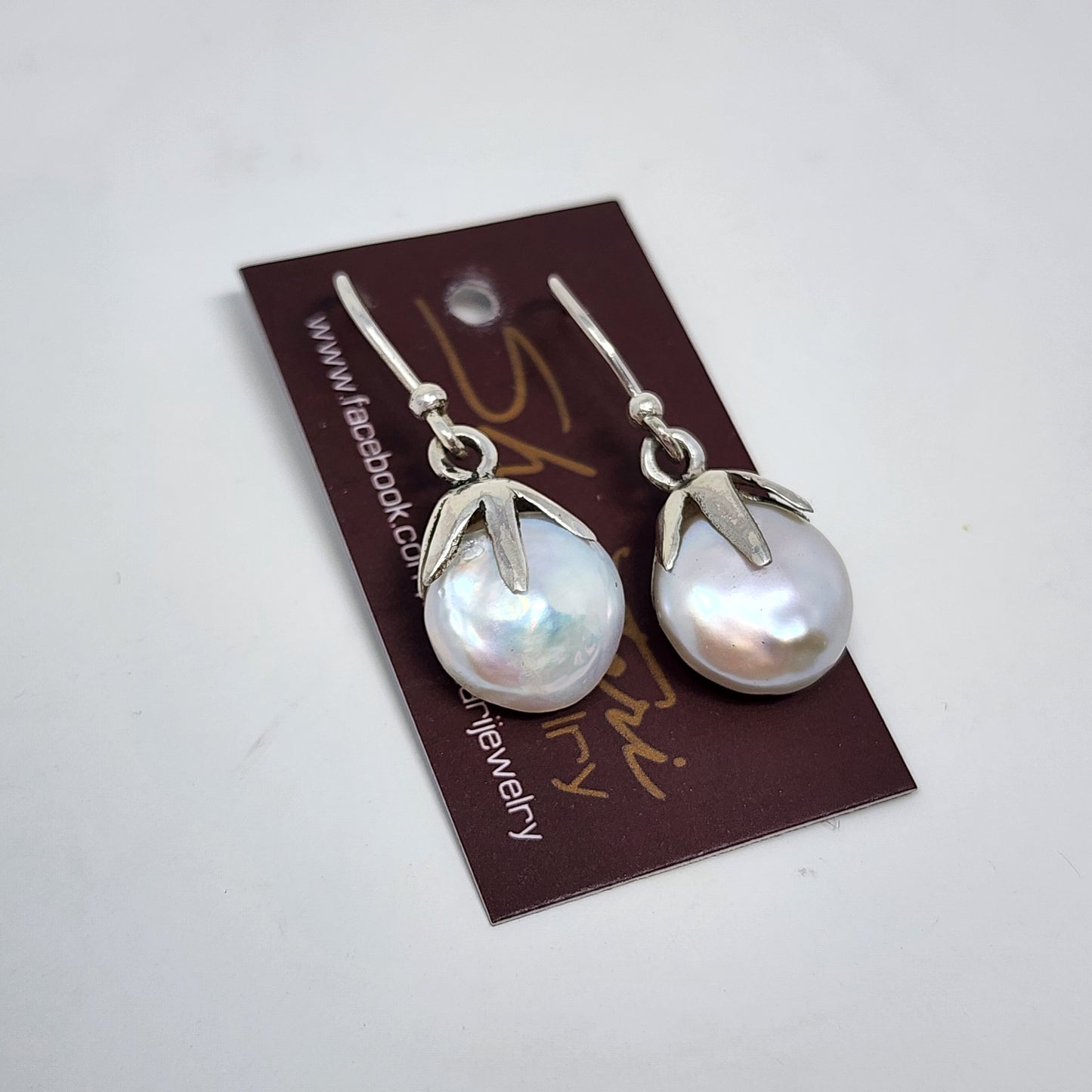 Claw Pearl Earrings