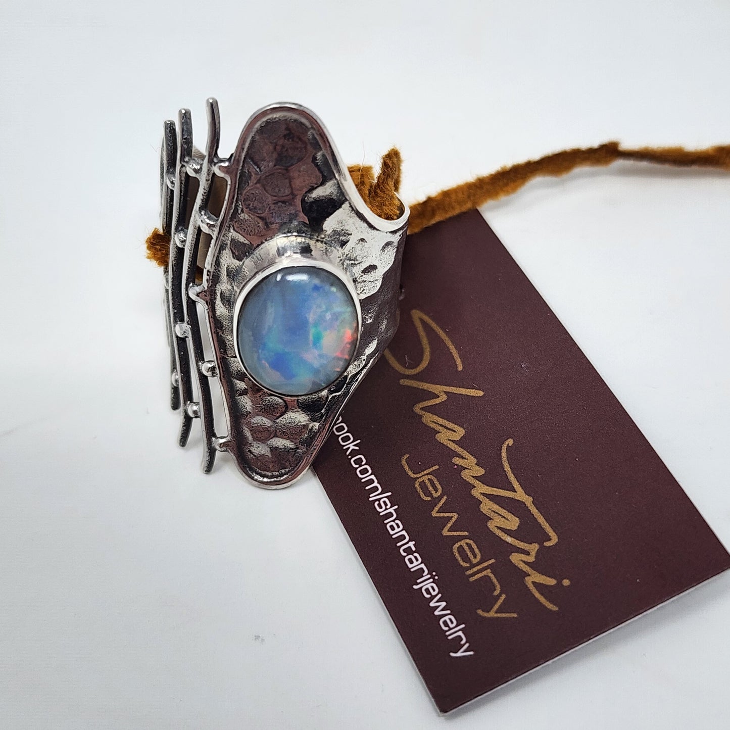 Wave Mesh Silver Abstract Ring with Opalesic Stone