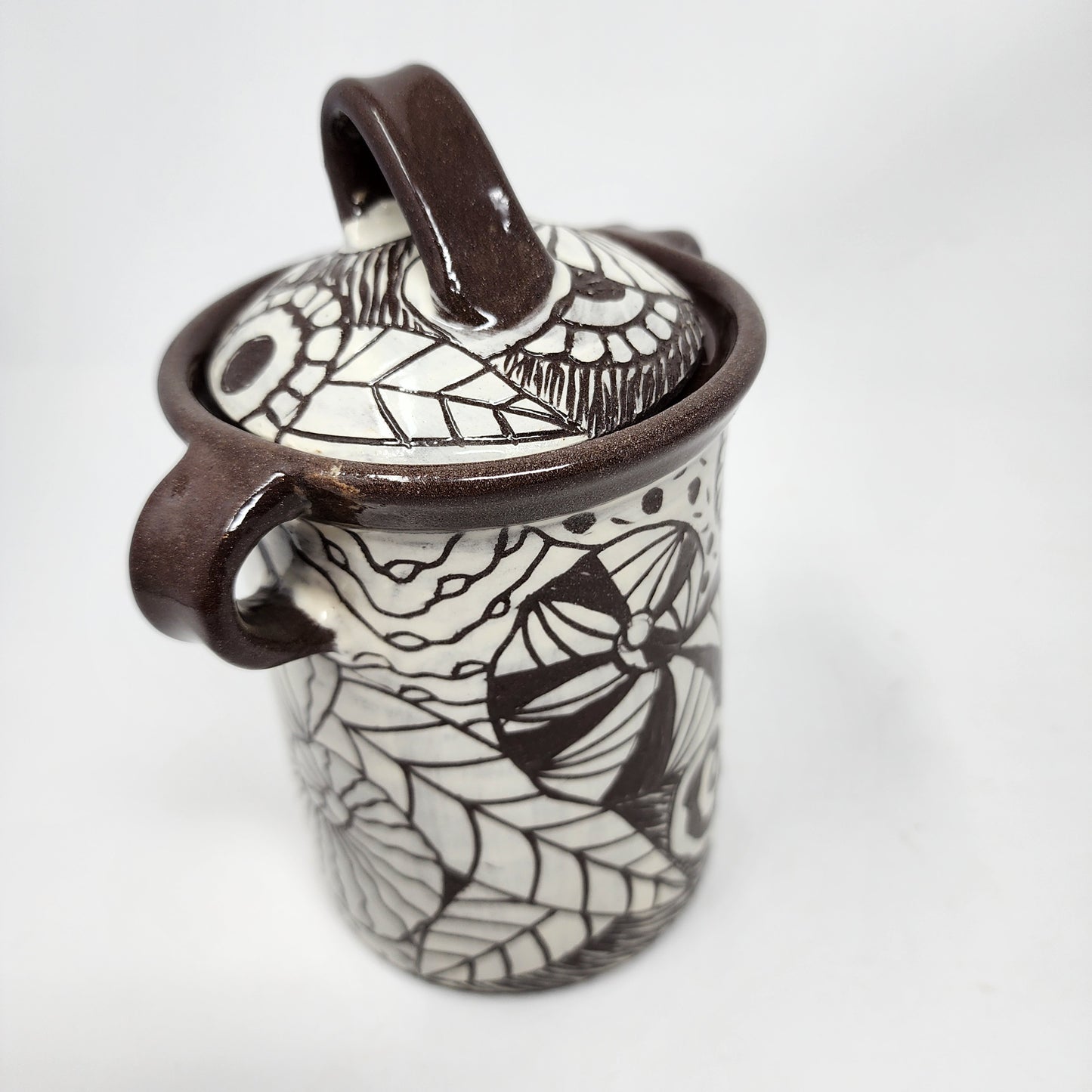 Sea Life Scraffito Canister 1