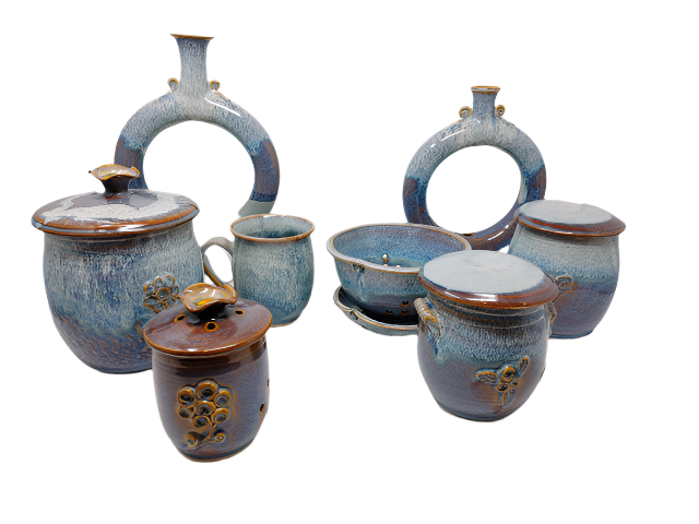 Frog Legs/Green Vase