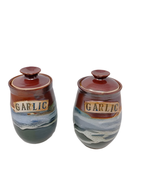 Garlic Pot