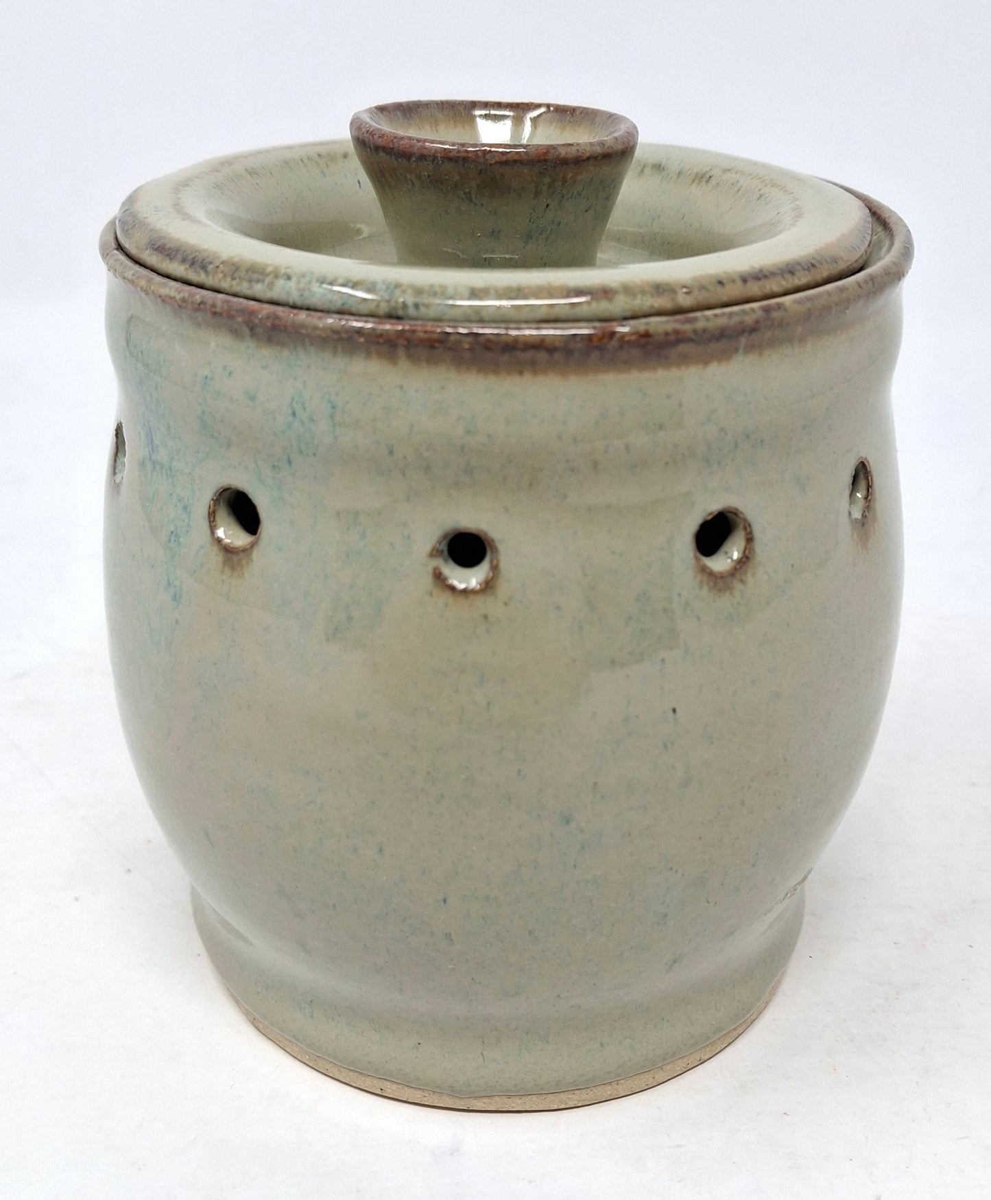 Small green garlic pot