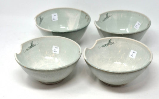 Noodle bowls with "noodle" decal
