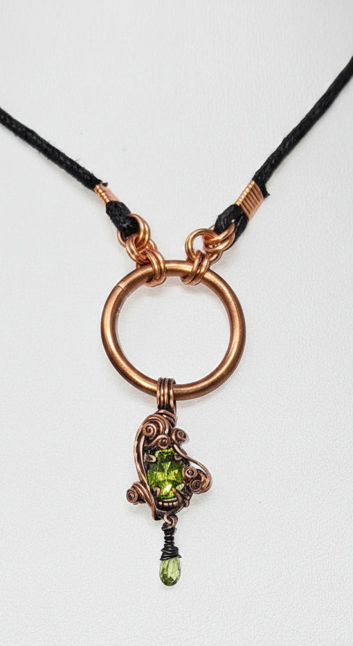 Copper necklace with peridot